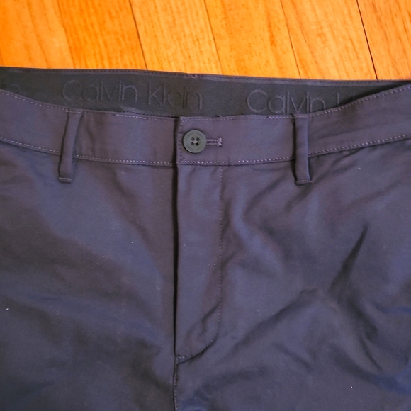 Navy Blue Calvin Klein Men's Shorts 34W - Picture 2 of 4
